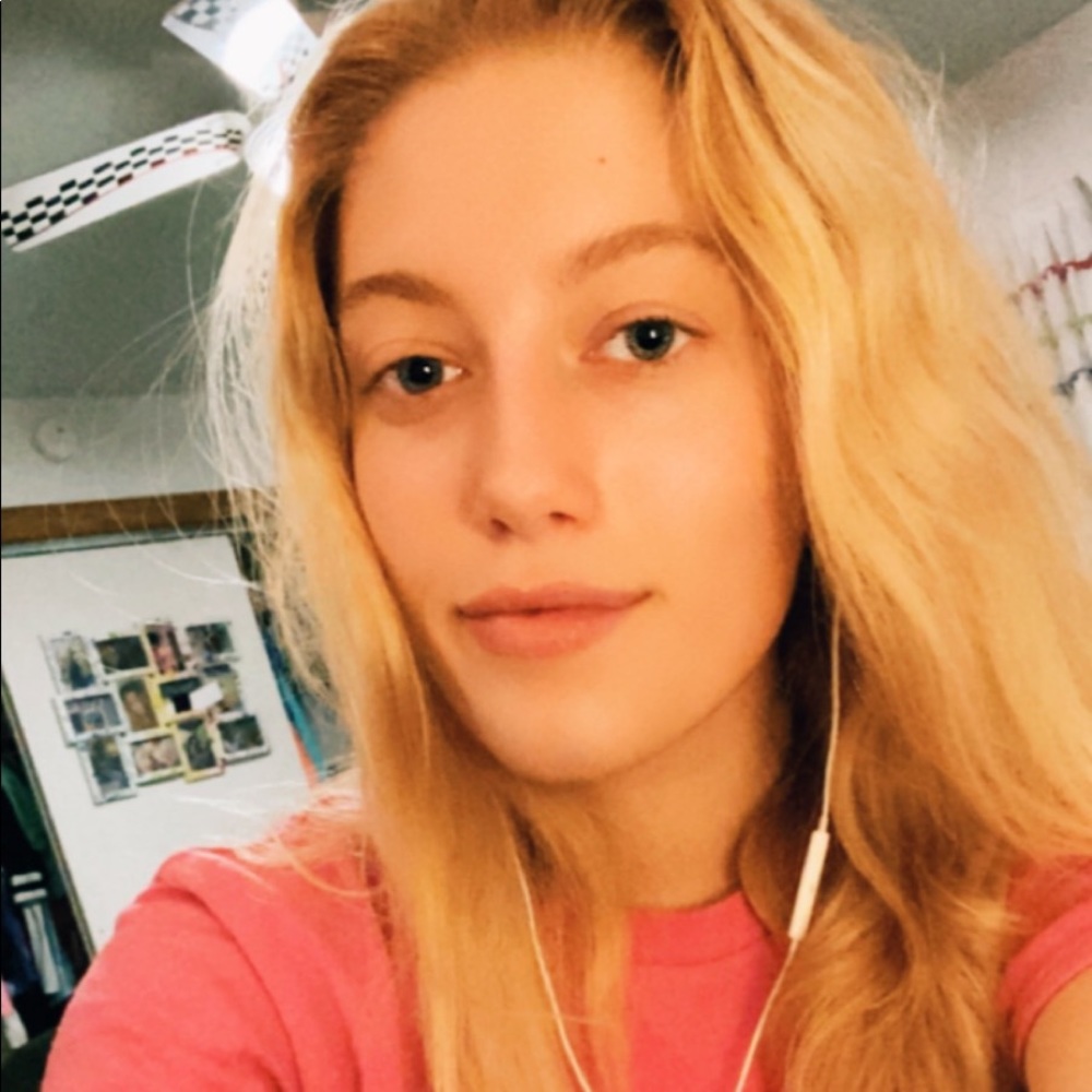 Meet your Posher, Elysia